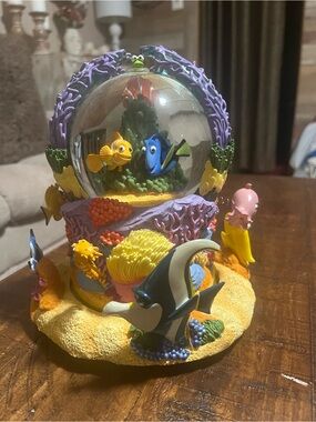 Disney Cream and White Musical Snow Globe Base